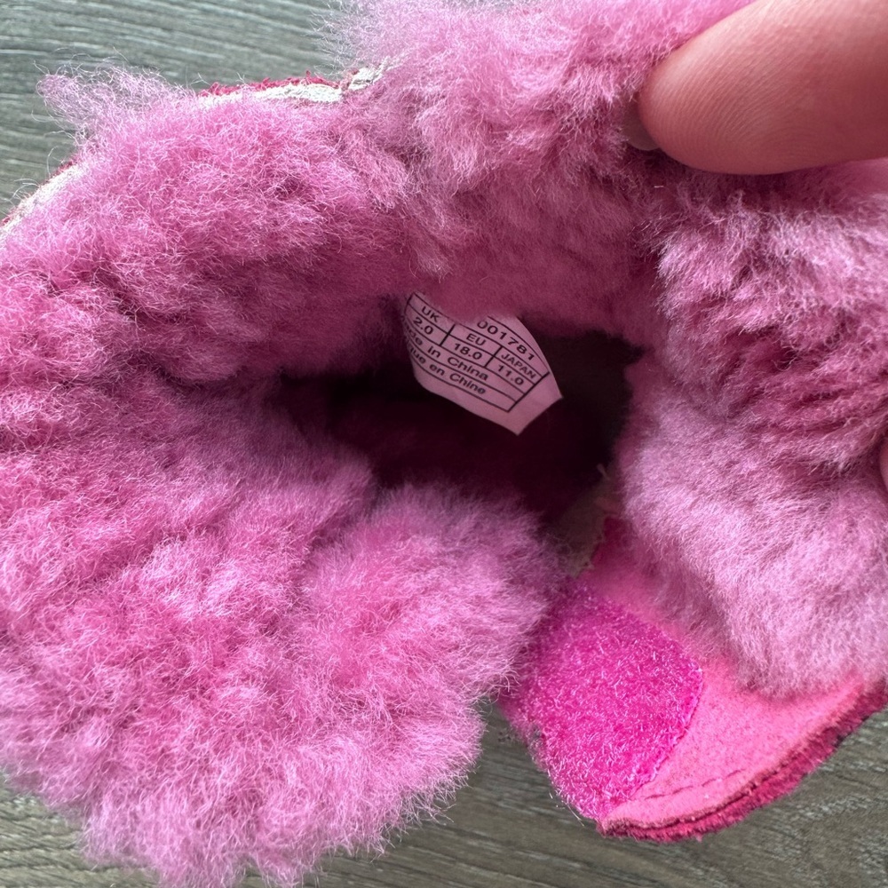 Ugg Pink Leopard Print Boots 2-3 - Picture 7 of 8
